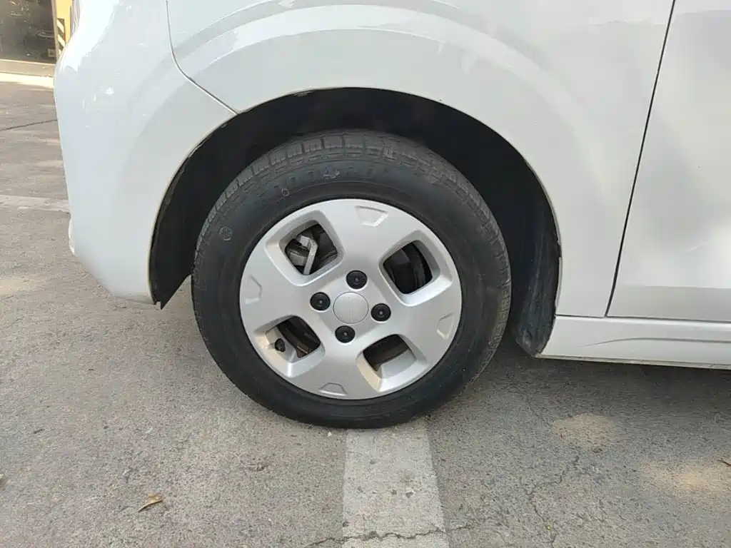 Roewe Clever 2020 2021 302km All-round Edition