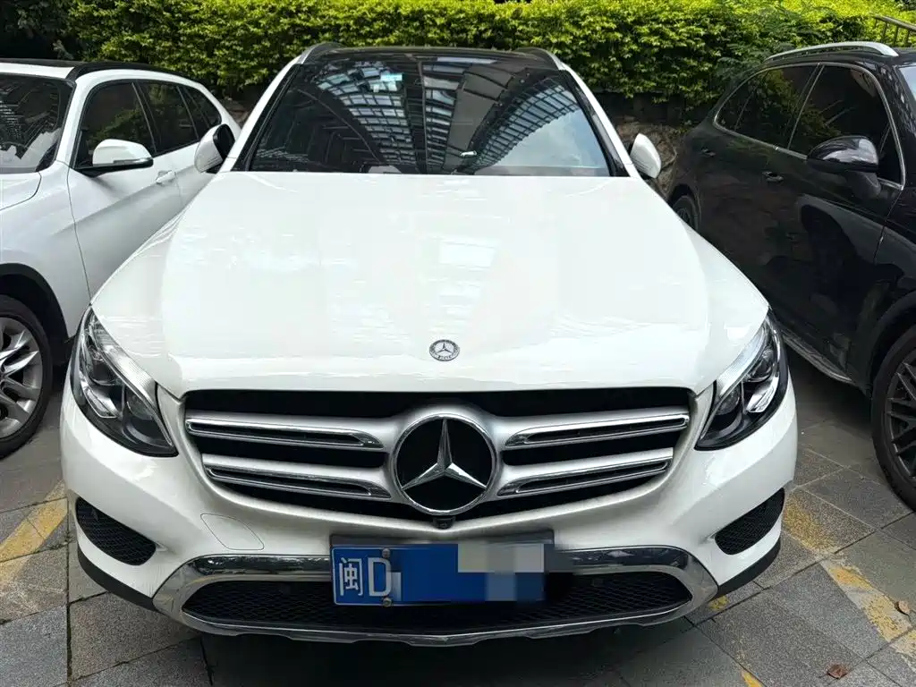 Mercedes-Benz GLC 2017 GLC 300 4MATIC Dynamic фото 2