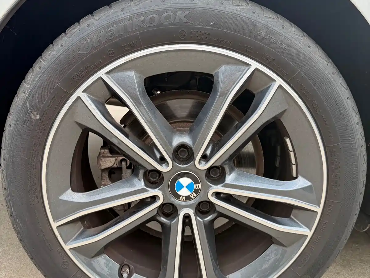 BMW 1 Series 2022 120i M Sport фото 20