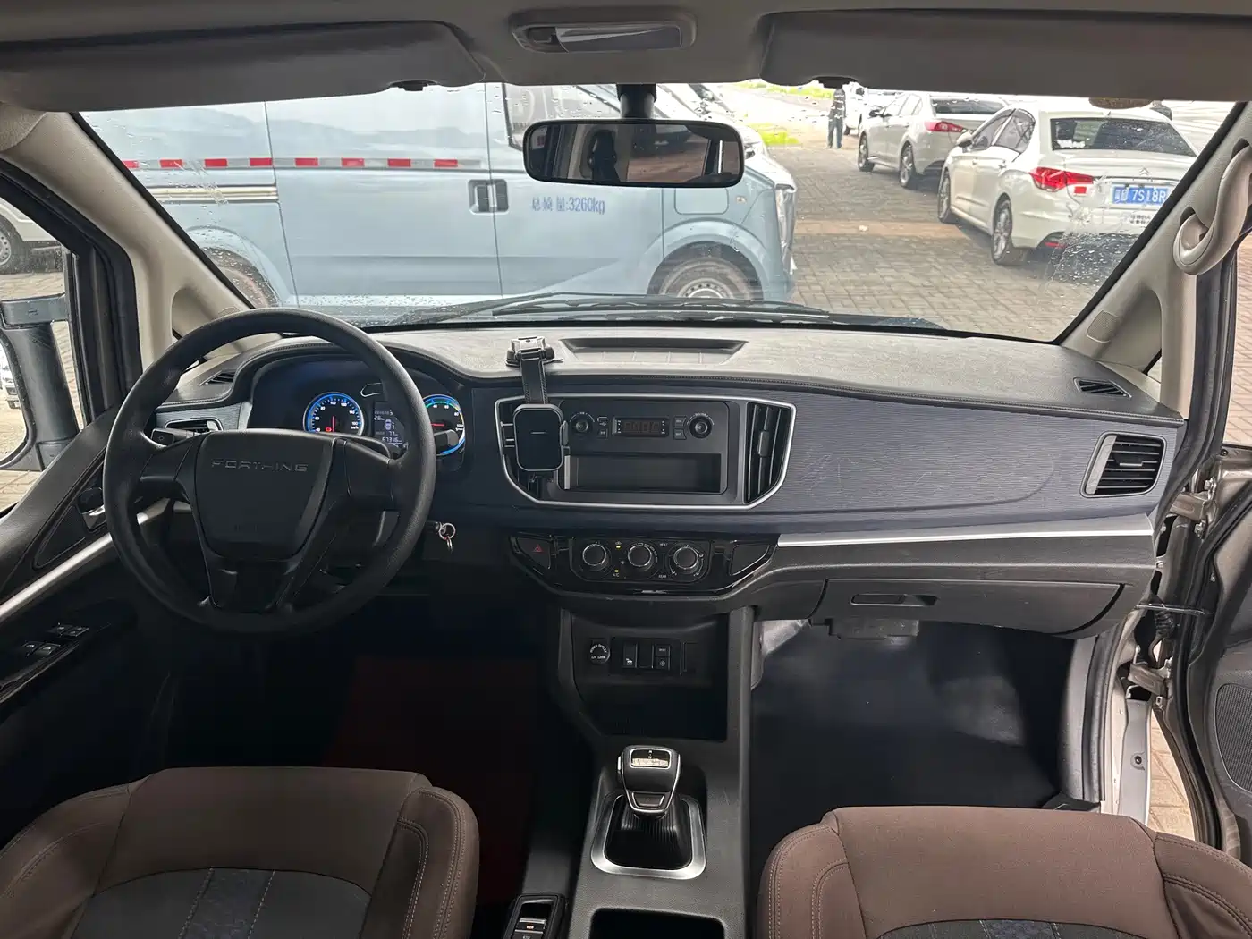 Dongfeng Fengxing Lingzhi New Energy 2025 2025 Model 410km Operational Edition Standard 9-Seater