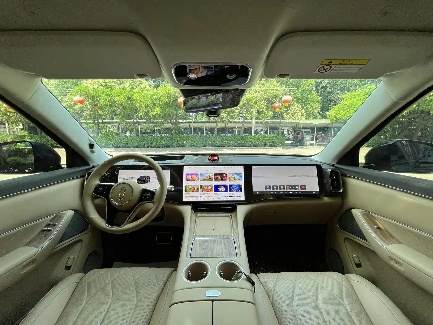 AITO Wenjie AITO M8 2025 Extended Range Ultra 53.4kWh 6-Seater фото 10