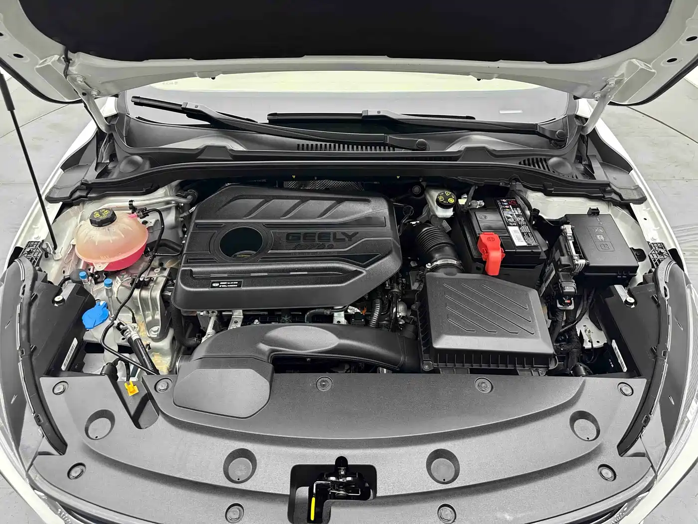 Geely Emgrand L 2022 2022 1.4T CVT Supreme