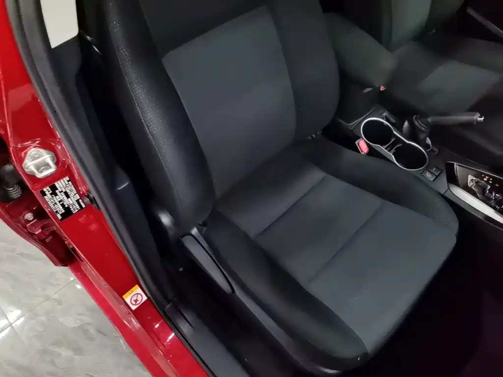 Фото 25 - Toyota Levin