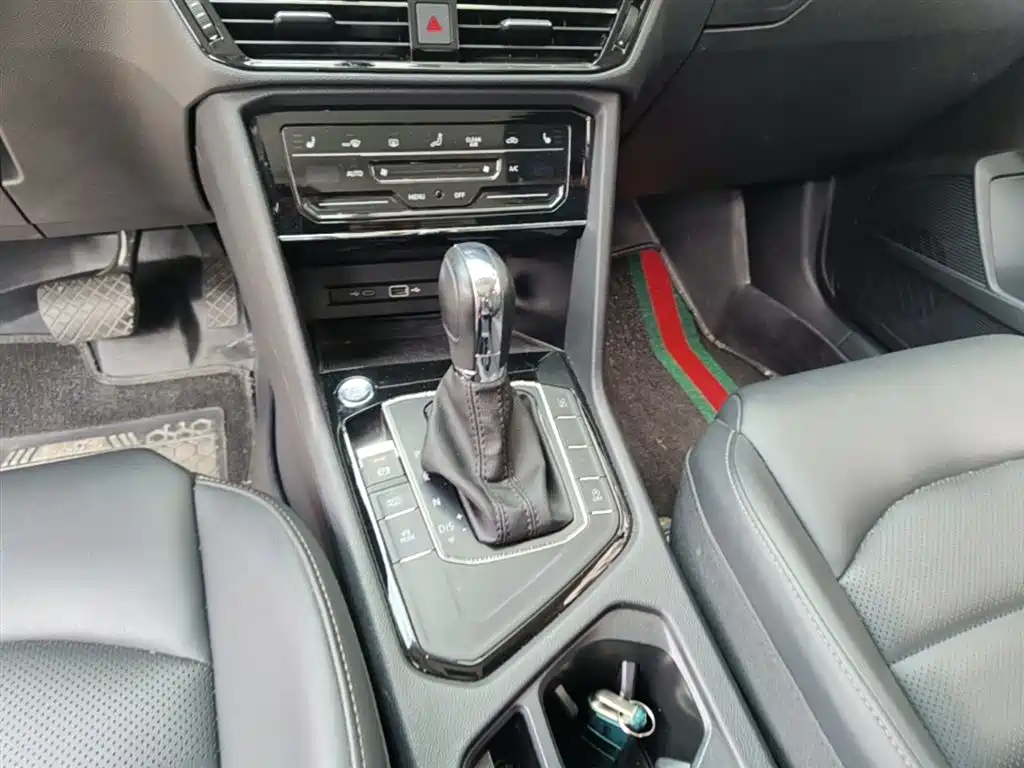 Volkswagen Tharu 2021 280TSI 2WD Luxury Plus фото 14