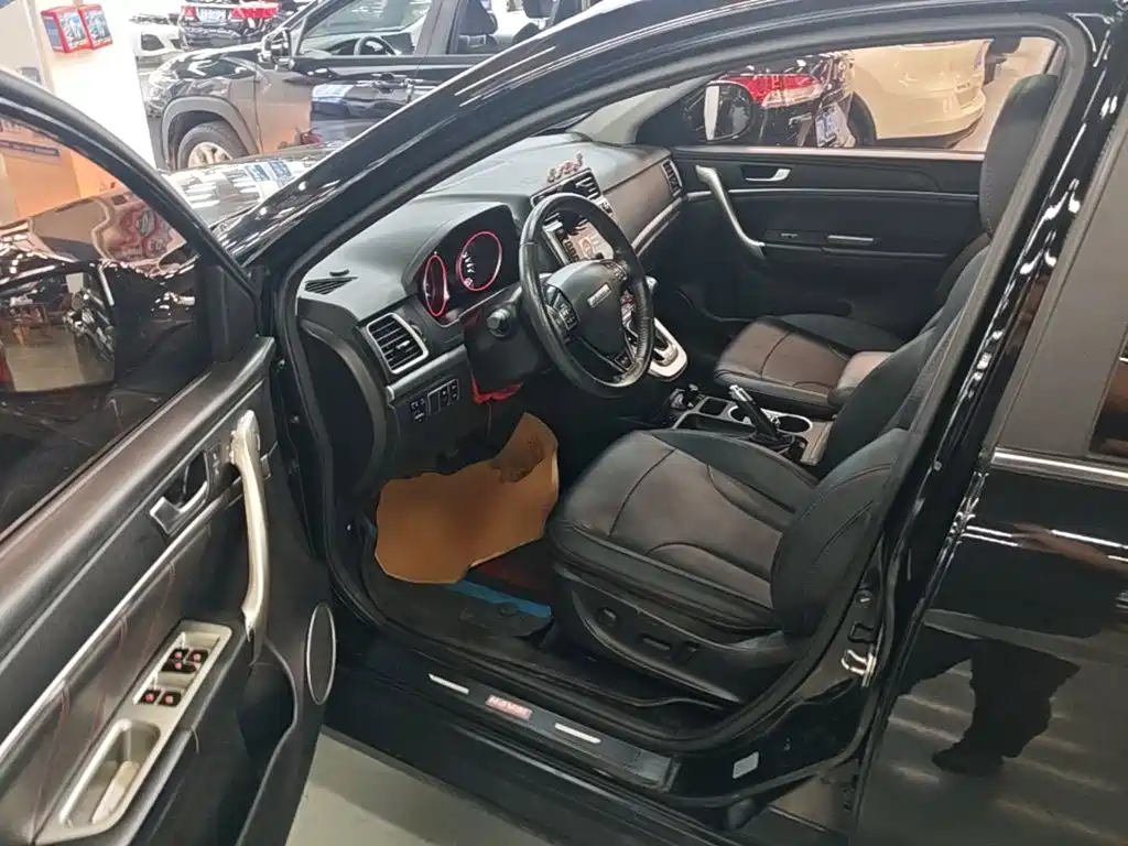 Фото 16 - Haval H6