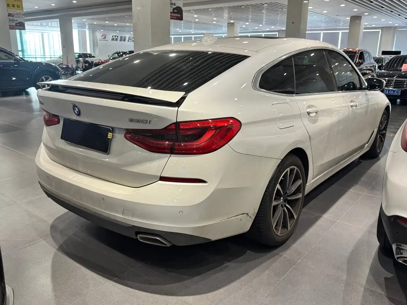 Фото 4 - BMW 6 Series GT