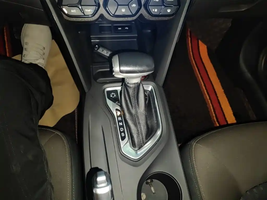 GAC Trumpchi Trumpchi GS4 2015 200T G-DCT Elite Edition фото 13