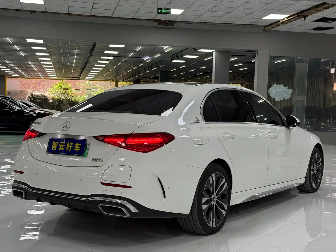 Mercedes-Benz C-Class New Energy 2025 C 350 eL фото 9