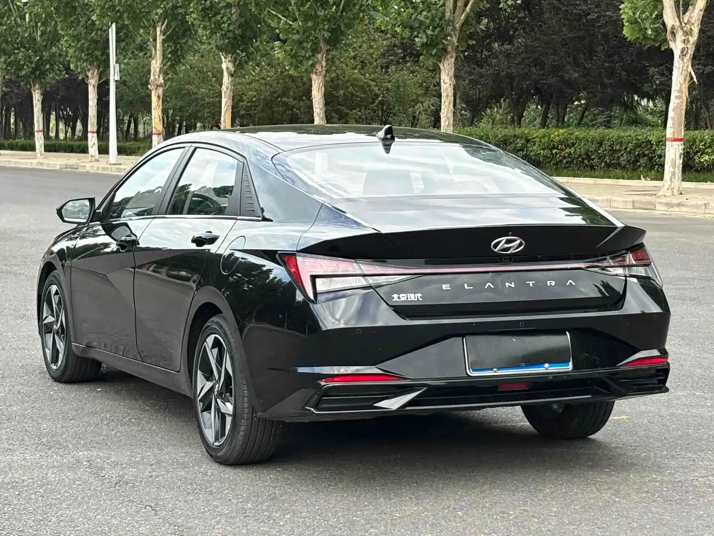 MODERN ELANTRA