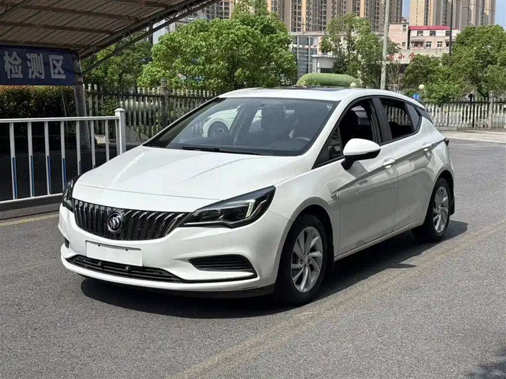 Buick Verano 2016 Hatchback 15S Auto Progressive фото 2