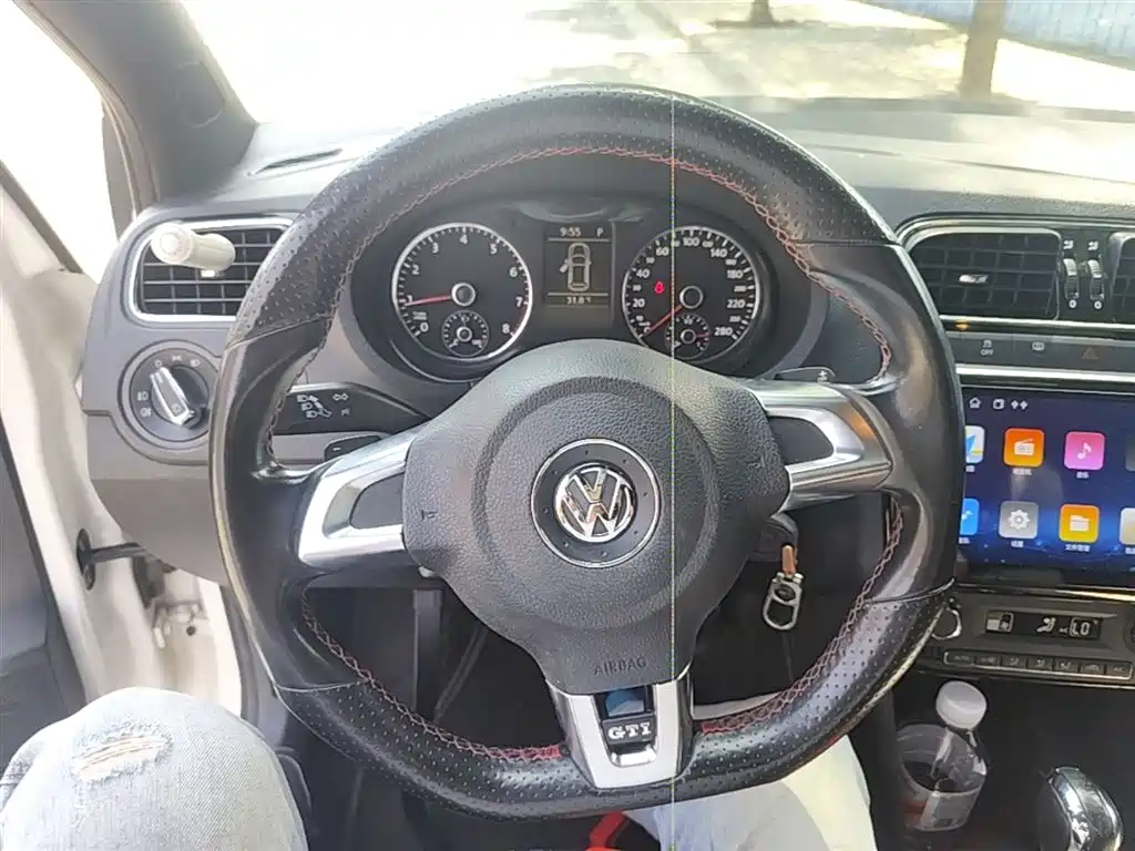 Volkswagen Polo 2012 1.4TSI GTI фото 11