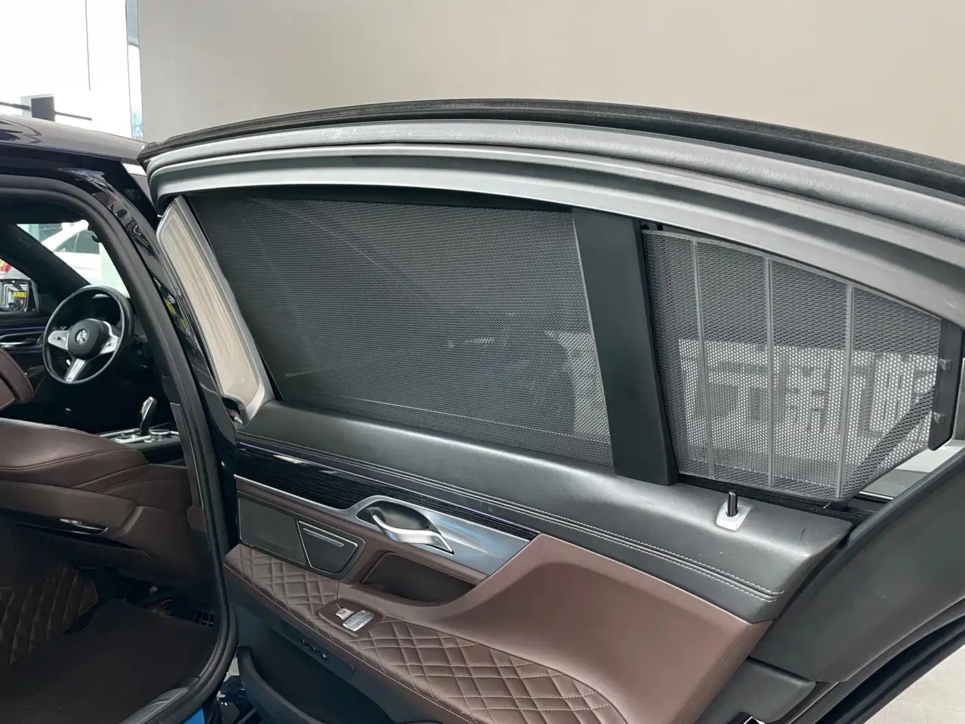 BMW 7 Series 2019 740Li Leading M Sport Package фото 22