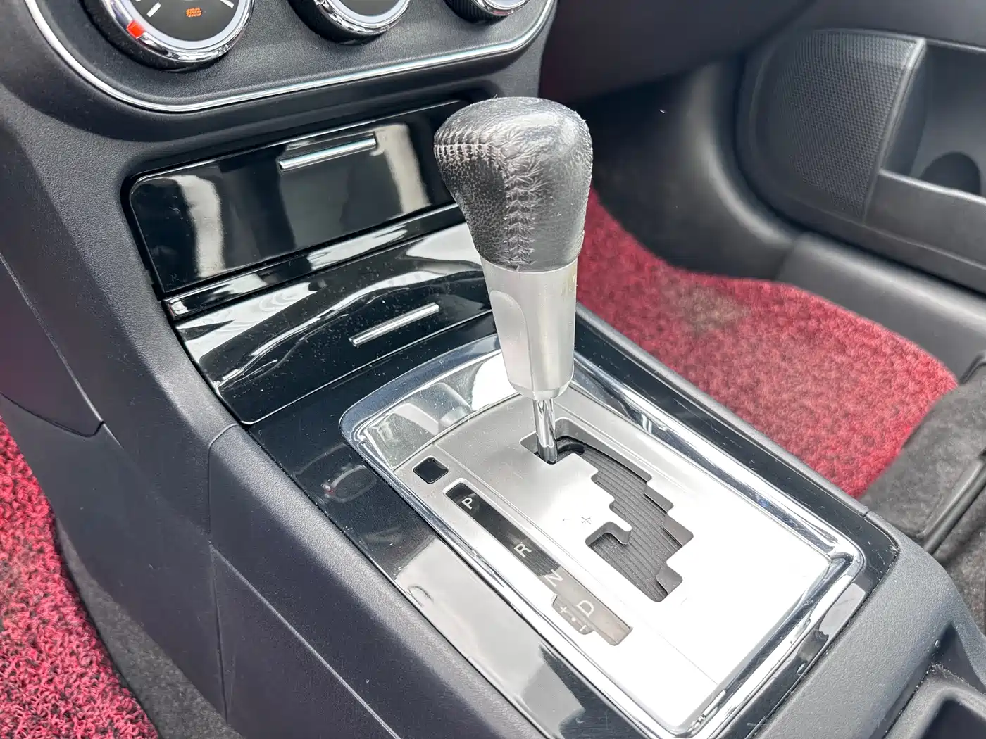 Mitsubishi Lancer EX 2014 2013 ZhiShang Edition 1.8L CVT Luxury
