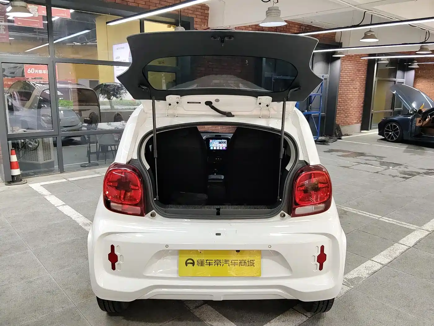 Roewe Clever 2021 2021 302km All-round Edition
