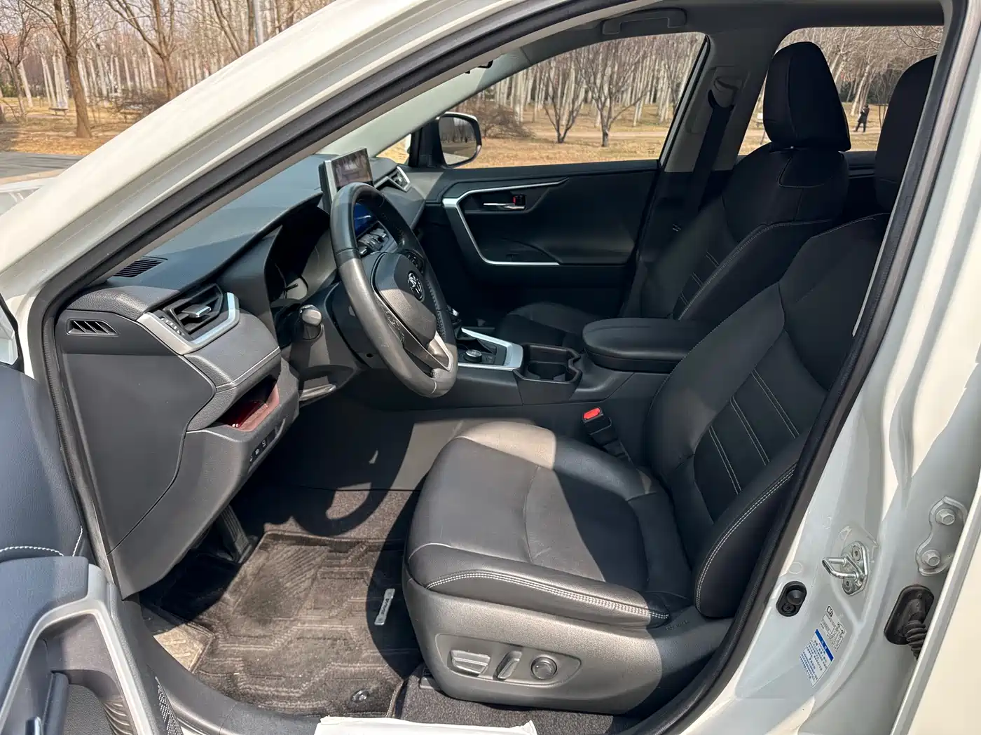 Toyota RAV4 Rongfang 2021 2.0L CVT 4WD Premium фото 5
