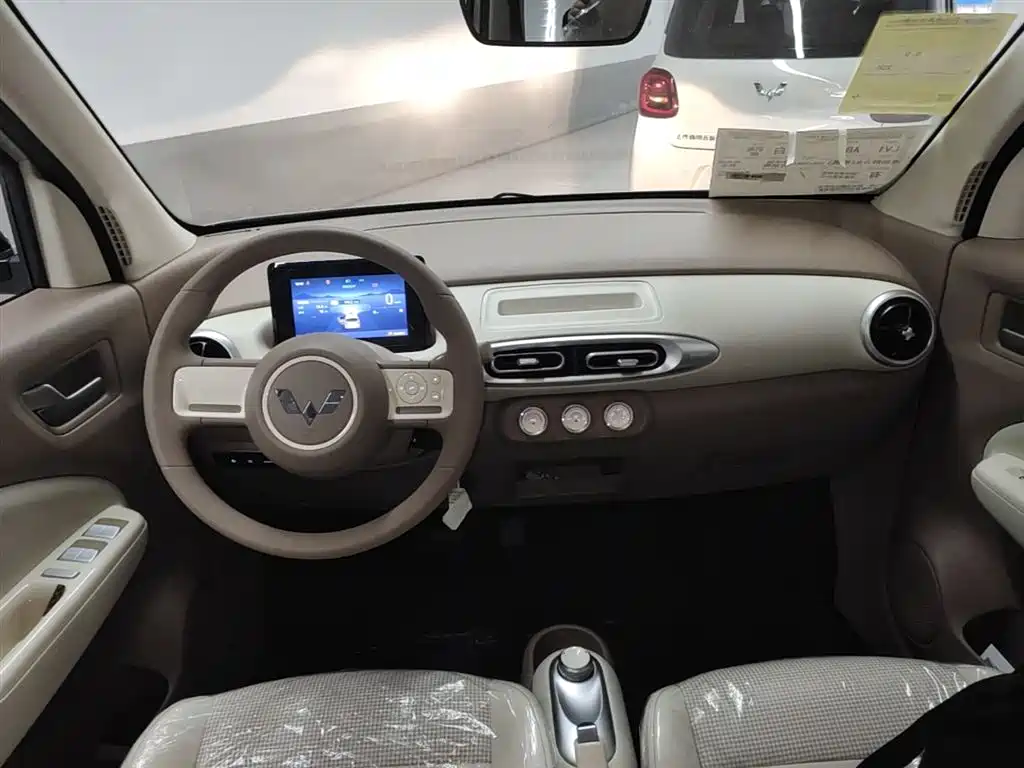 WULING AUTOMOBILE HONGGUANG MINIEV