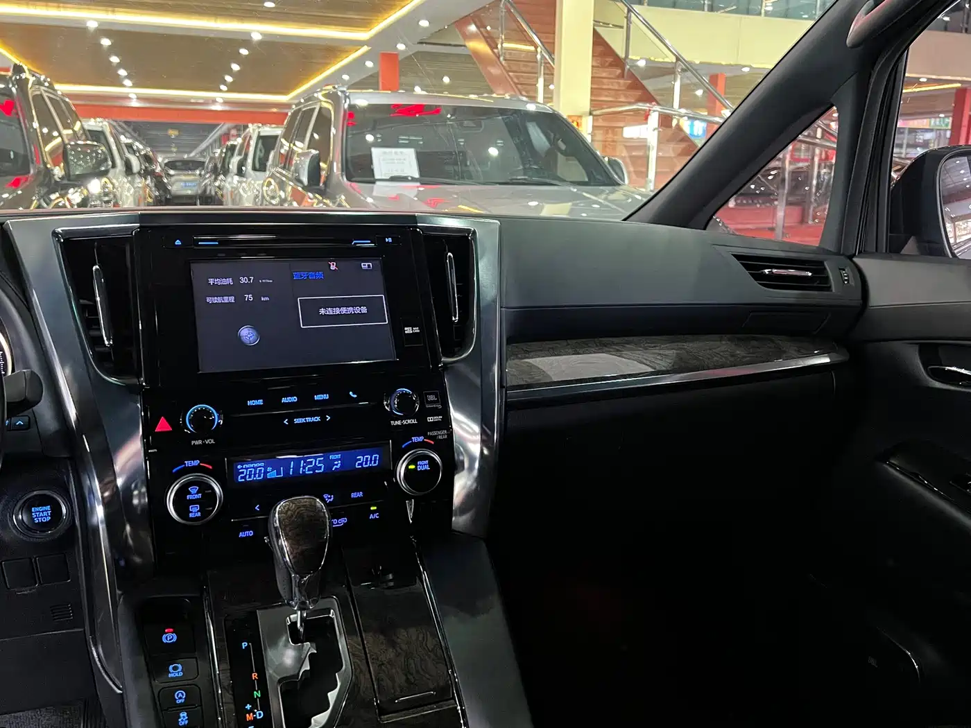 Toyota Alphard 2018 Facelift 3.5L Premium Edition фото 12
