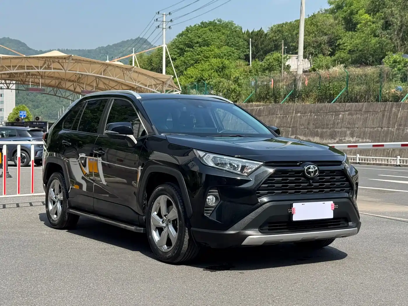 Toyota RAV4 Rongfang 2022 2.0L CVT 2WD Trend Edition фото 3