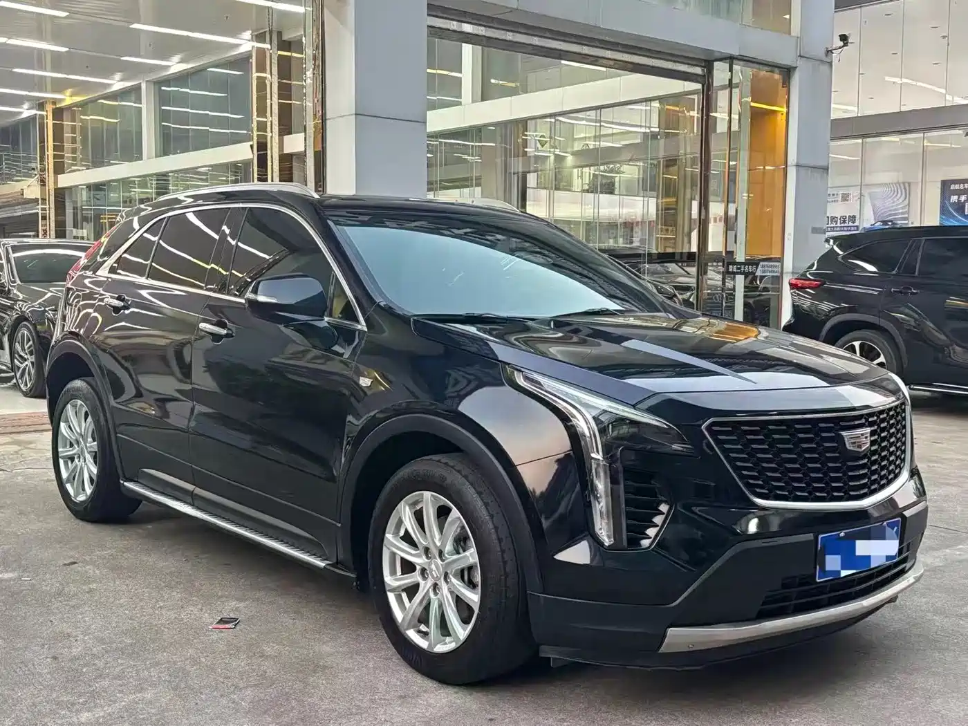 CADILLAC XT4
