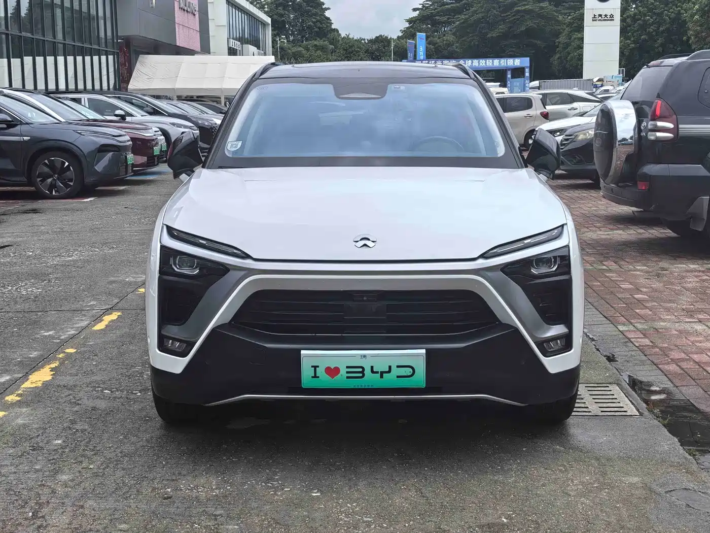 NIO ES8 2019 2018 355KM Base Model 7-Seater Version