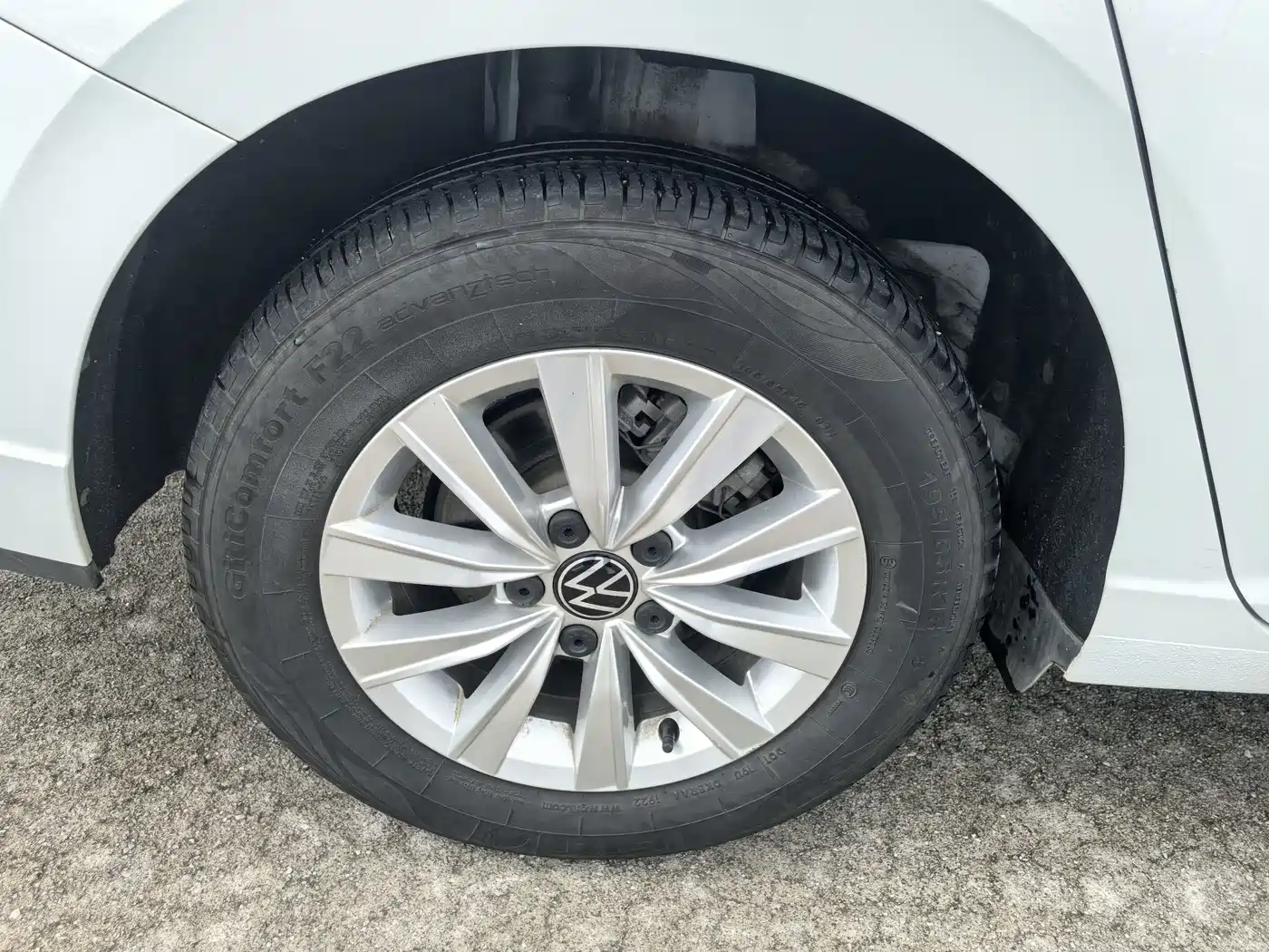 Volkswagen Lavida 2023 Facelift 1.5L Auto Full Comfort Edition фото 14