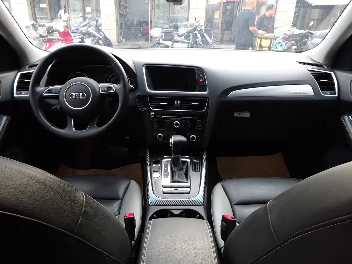 AUDI Q5