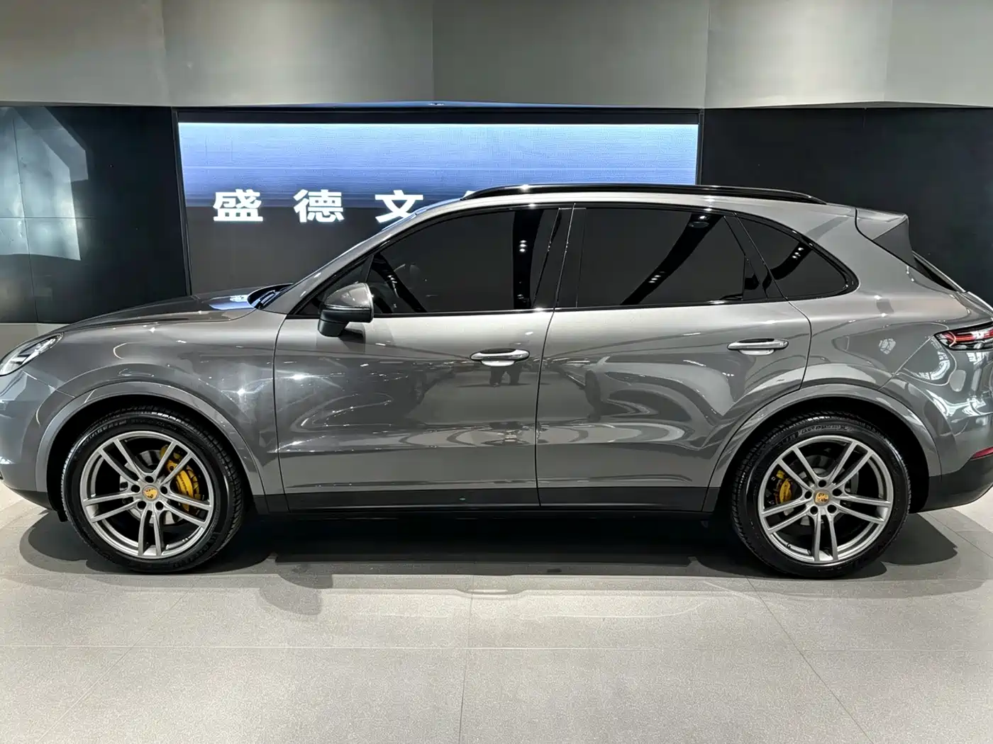 Porsche Cayenne 2019 Cayenne 3.0T фото 3