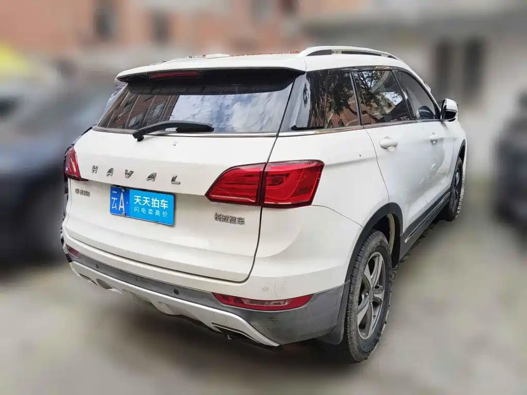 Photo 2 - Haval H6 Coupe