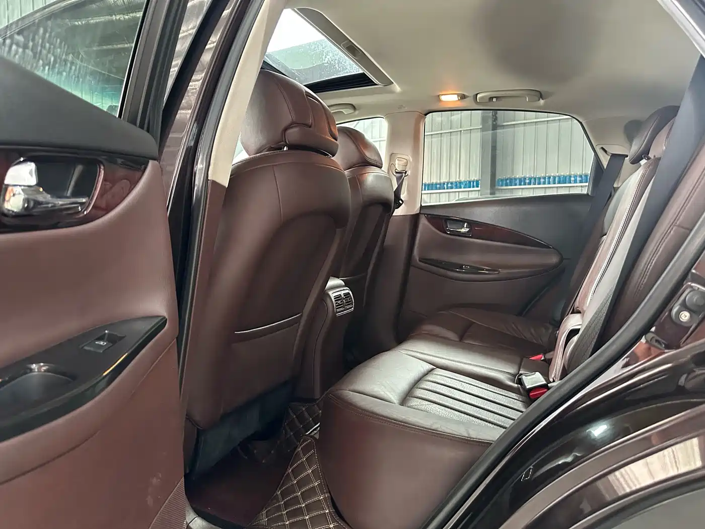 Infiniti EX 2011 2011 EX25 Elegance Edition