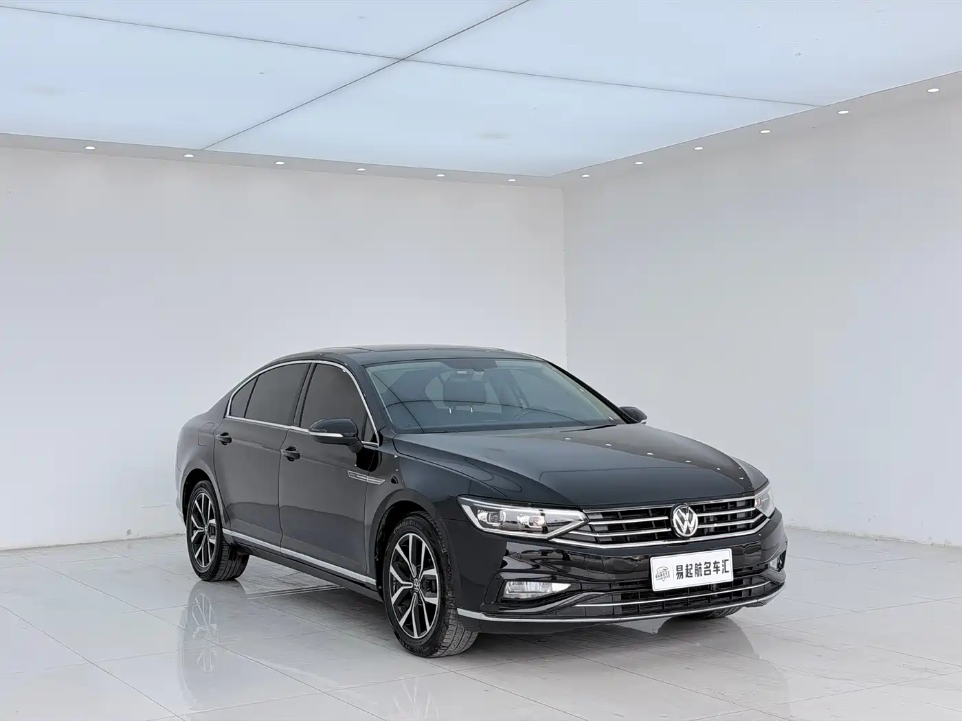 Volkswagen Magotan 2020 330TSI DSG Luxury фото 3