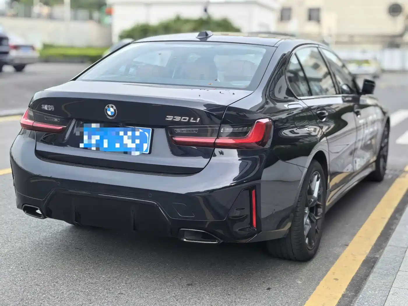 BMW 3-SERIES