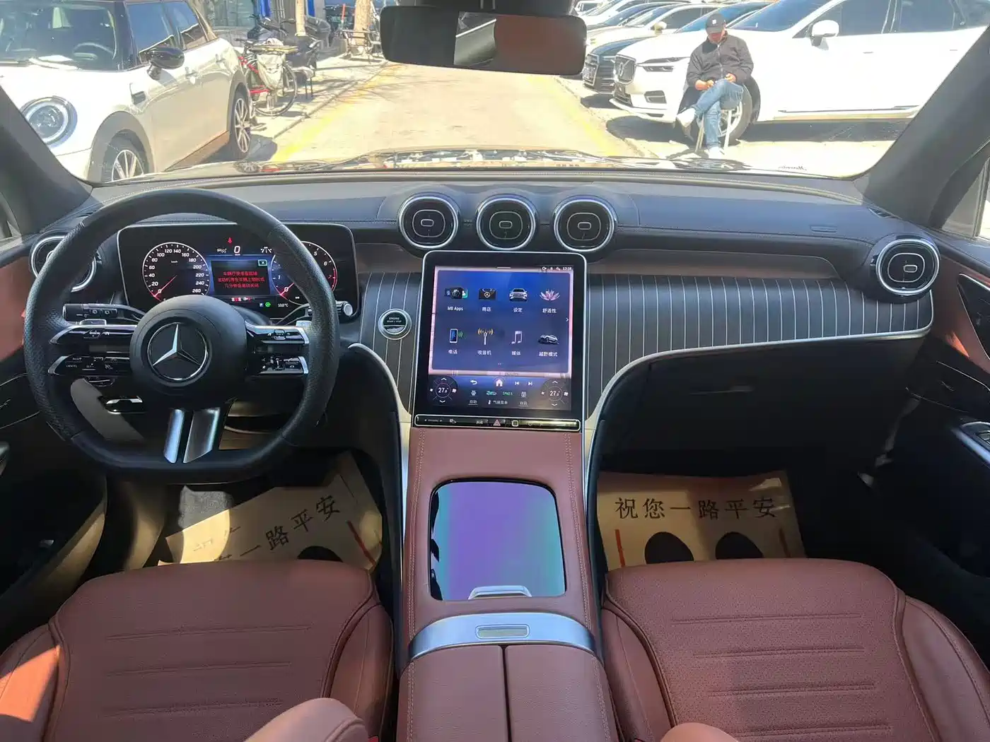 Mercedes-Benz GLC 2023 GLC 260 L 4MATIC Luxury 5-Seater фото 21