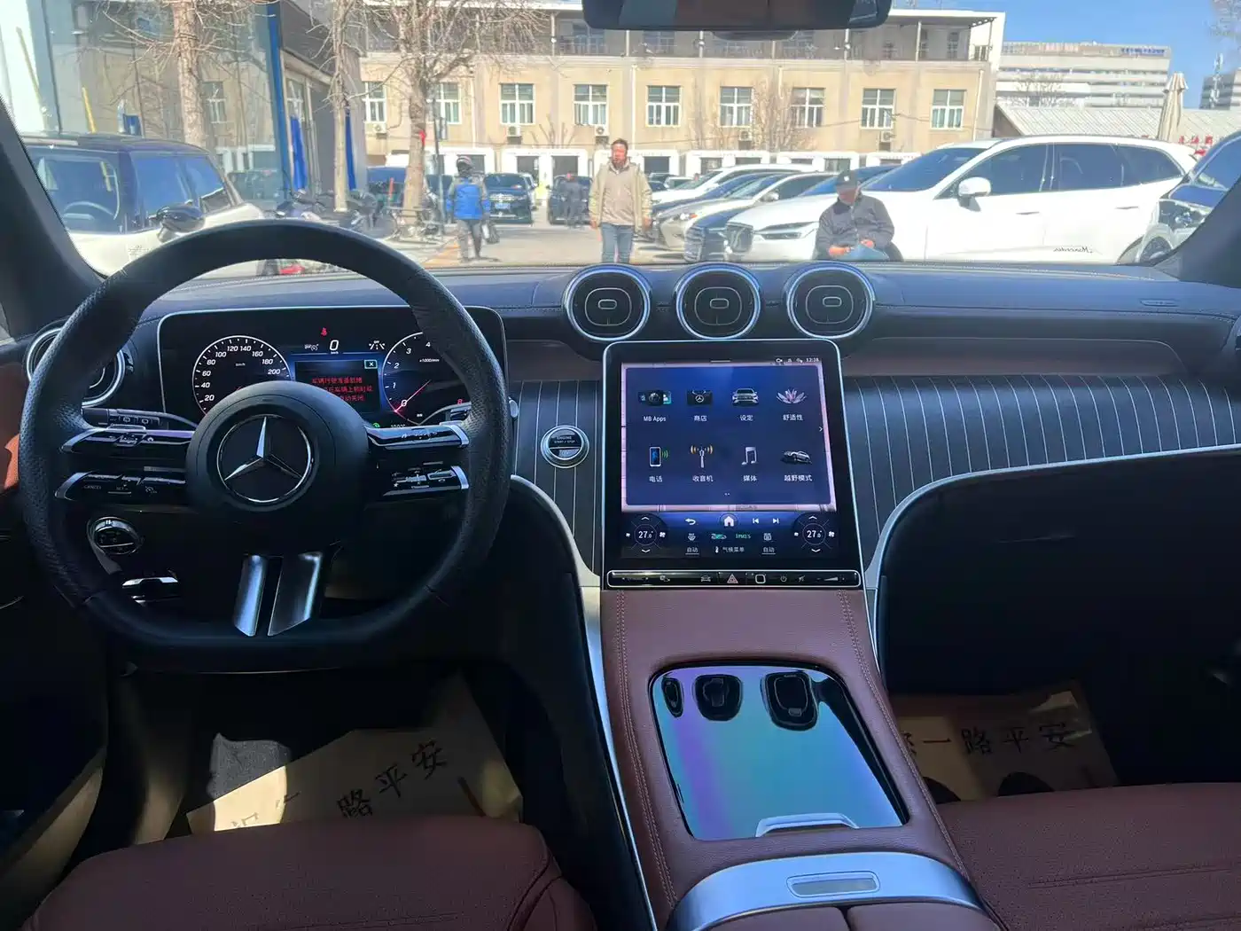 Mercedes-Benz GLC 2023 GLC 260 L 4MATIC Luxury 5-Seater фото 25