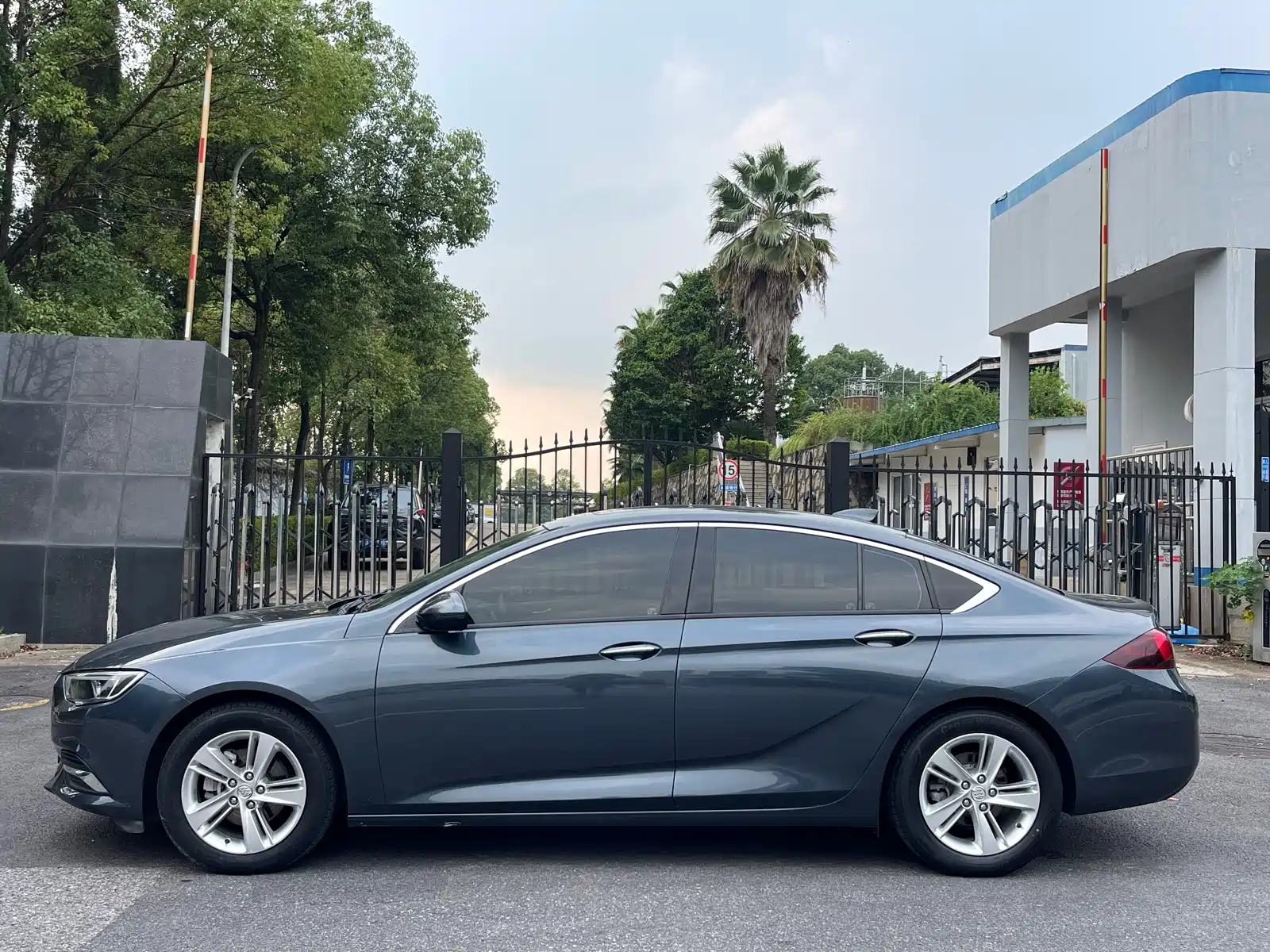 Фото 2 - Buick Regal