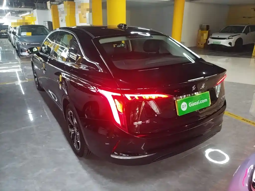 Hongqi E-QM5 2021 Ride-hailing Charging T3 Edition 5-seater фото 5