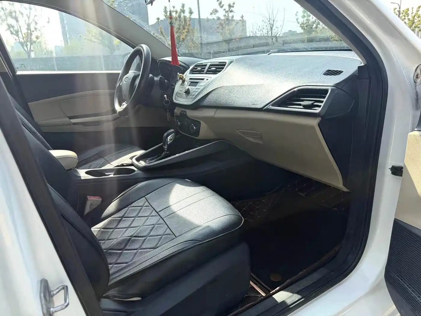 Ford Escort 2015 2015 1.5L Automatic Comfort
