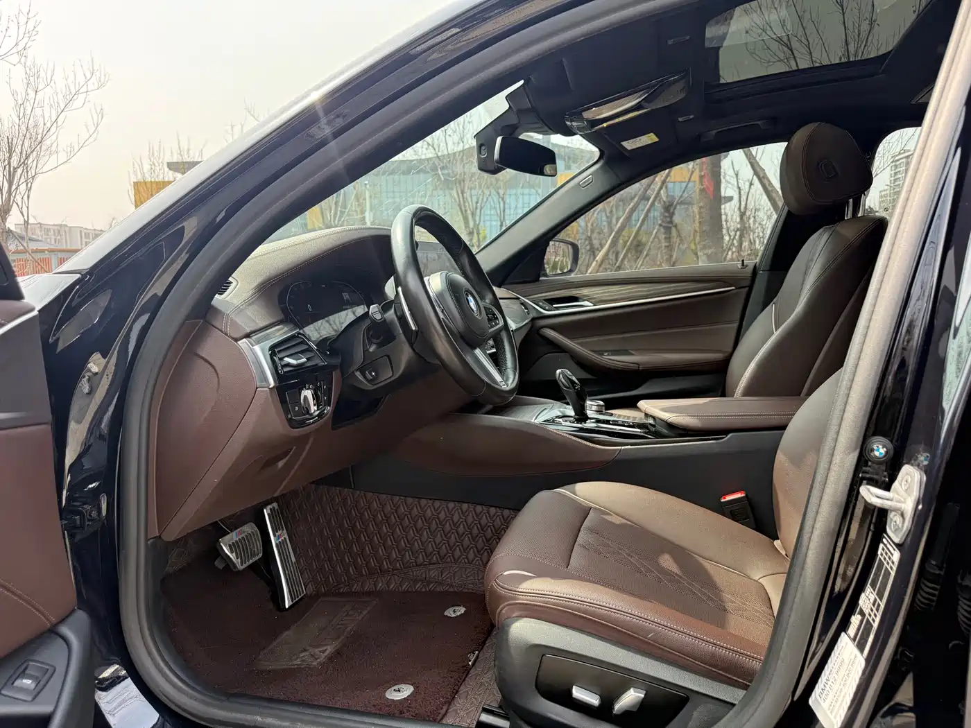 BMW 5 Series 2022 Facelift 530Li Leading M Sport Package фото 9