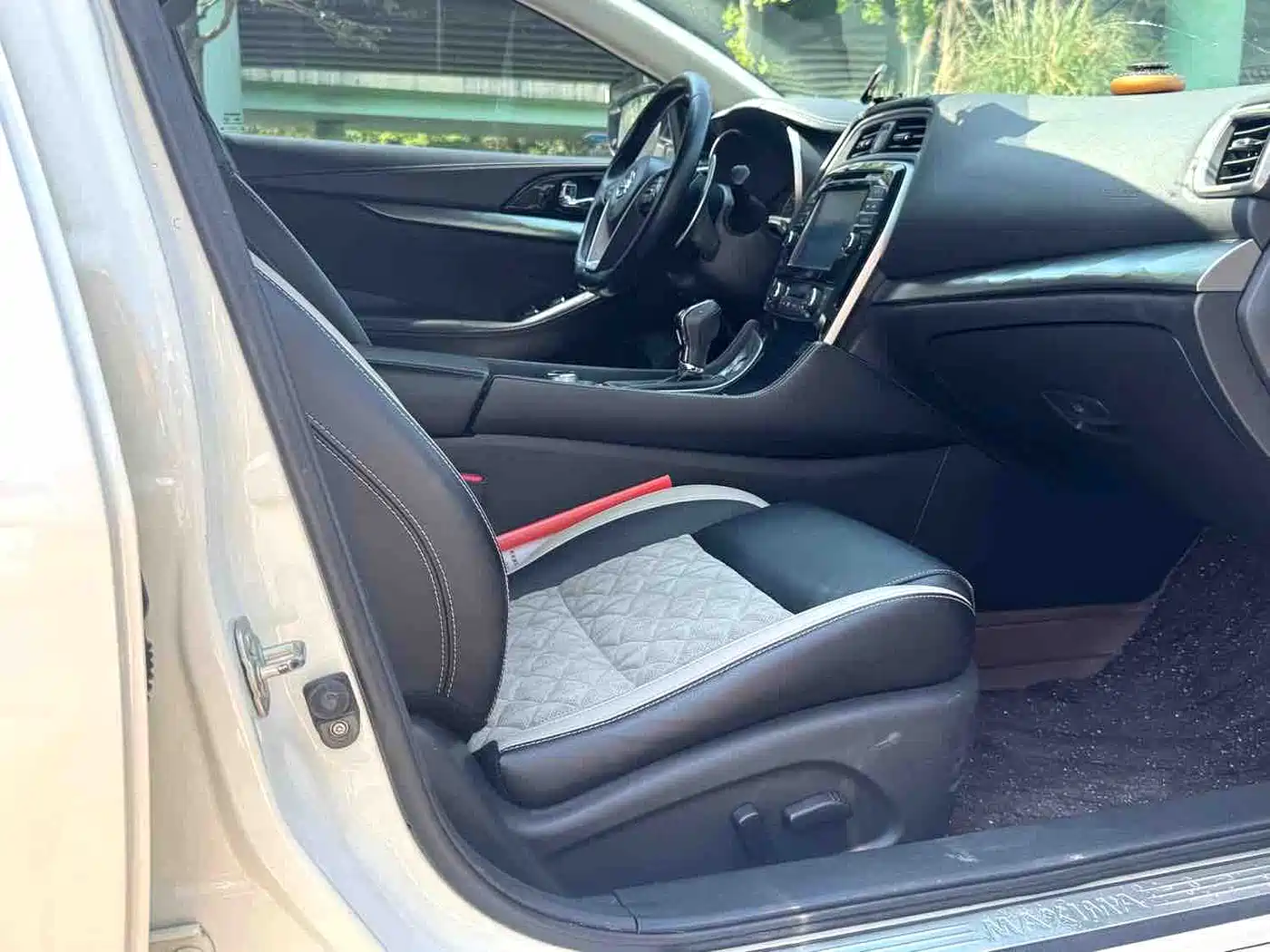 Nissan Cima 2016 2016 2.5L XV Ultimate Edition