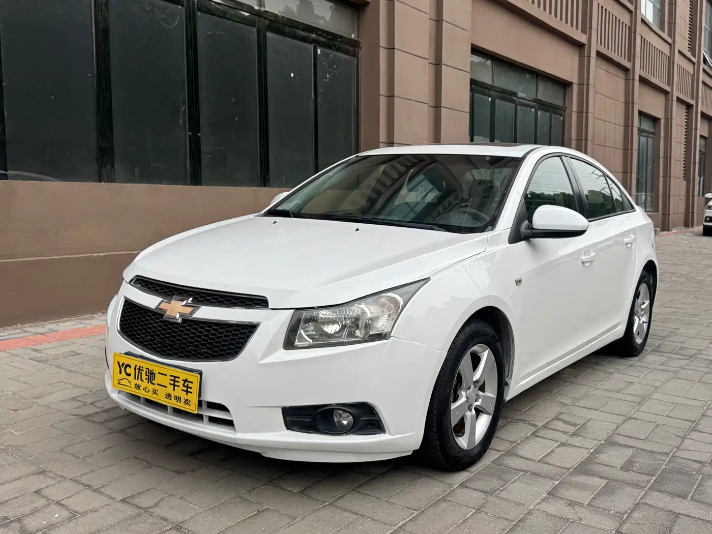 Chevrolet Cruze 2013 Model 1.6L SE AT