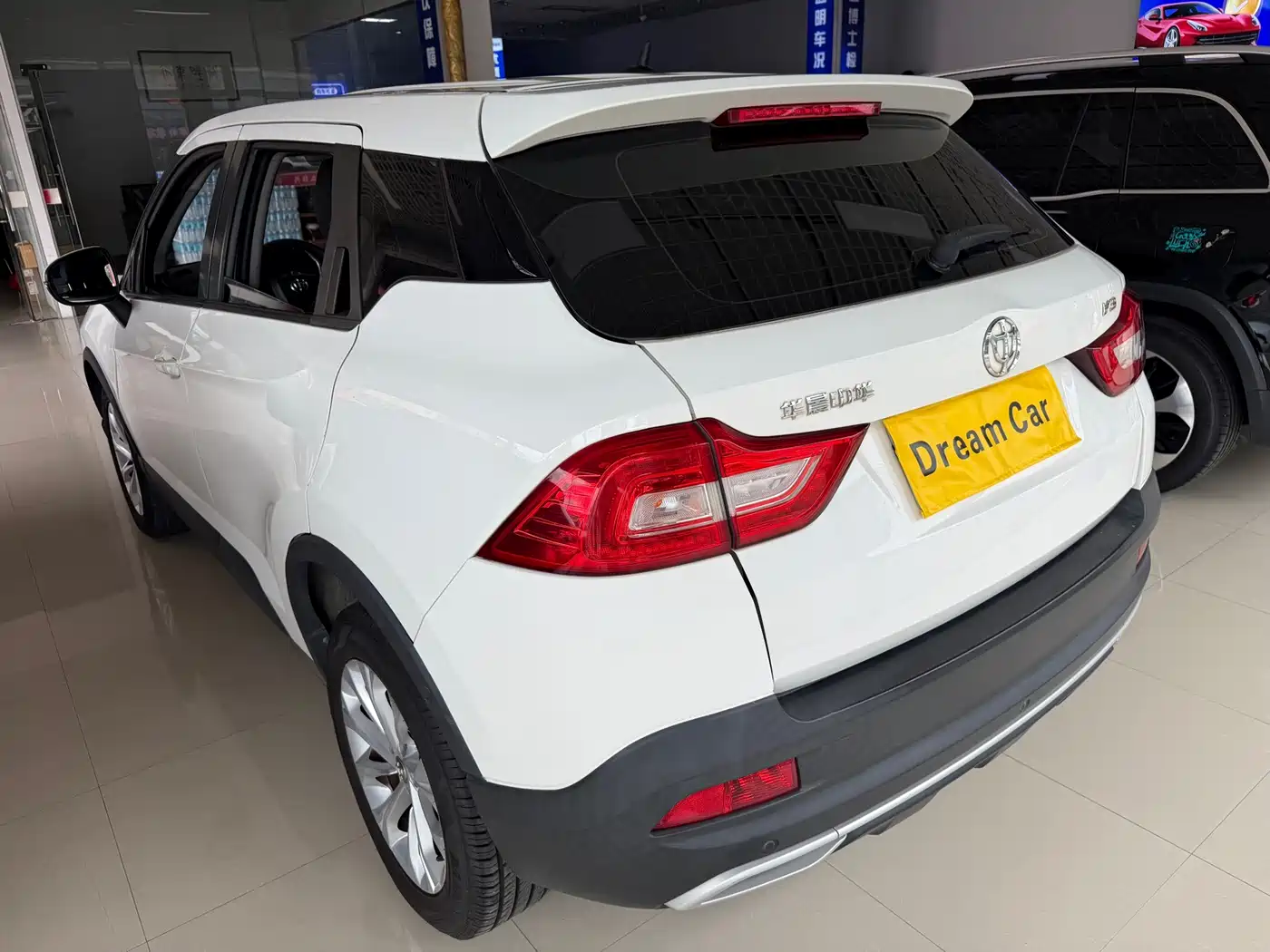 Zhonghua V3 2019 2019 Pre-production Model