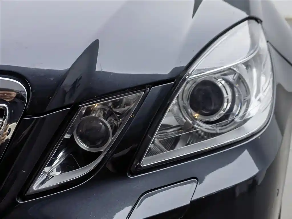 Mercedes-Benz E-Class 2010 E 260 L CGI Elegance фото 7