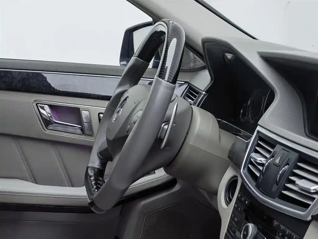 Mercedes-Benz E-Class 2010 E 260 L CGI Elegance фото 22