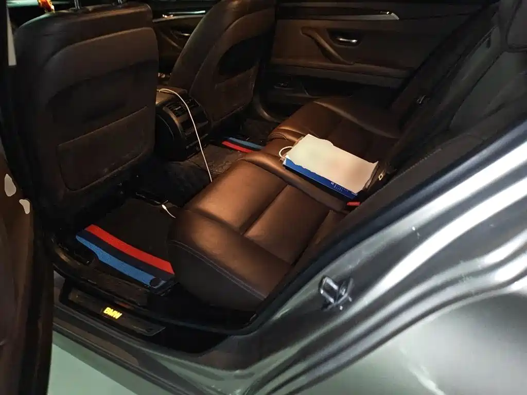 BMW 5 Series 2014 525Li Luxury Design Package фото 15
