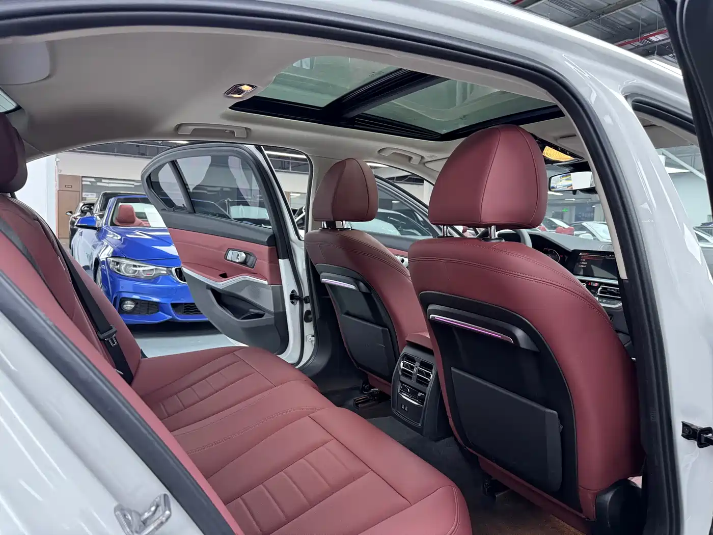BMW 3 Series 2022 325Li M Sport Package фото 15