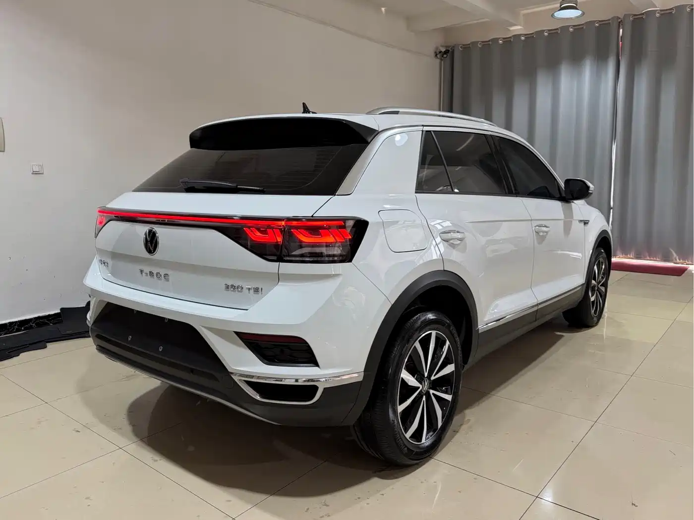 VOLKSWAGEN T ROC EXPLORING SONGS