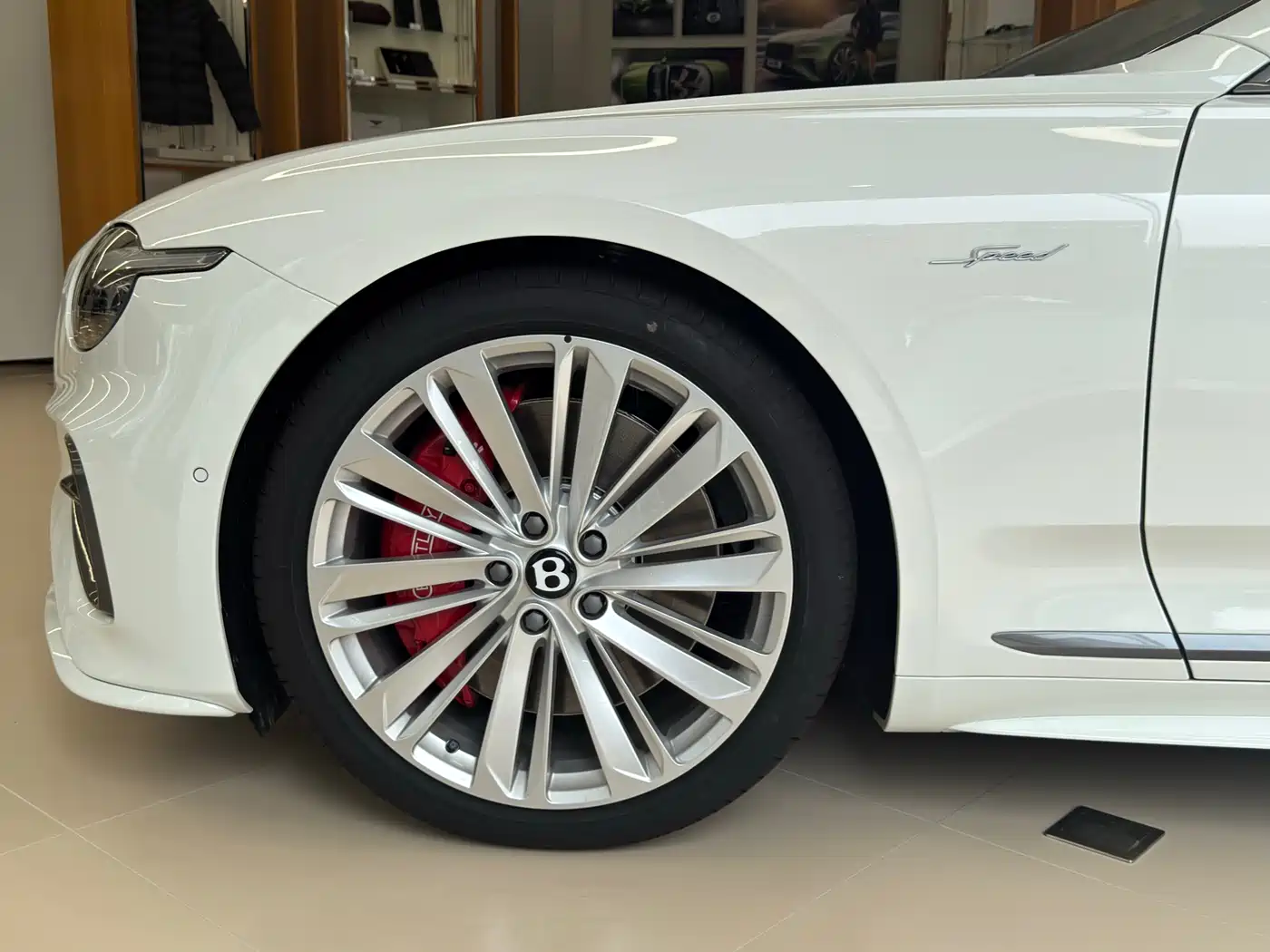 Bentley Continental фото 11
