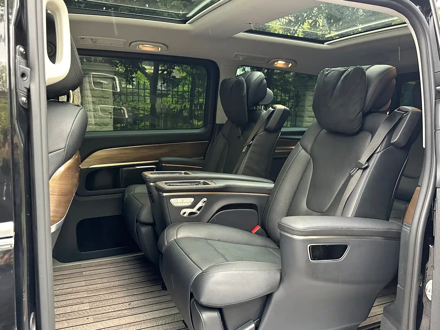 MERCEDES-BENZ V CLASS