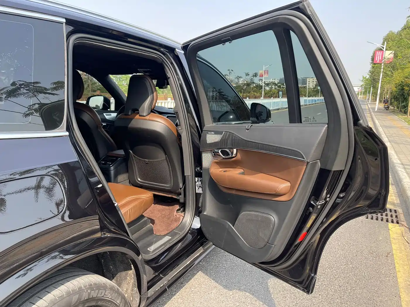 Volvo XC90 Plug-in Hybrid 2022 2022 Facelift E-Drive Hybrid T8 Intelligent Premium Luxury 7-Seater