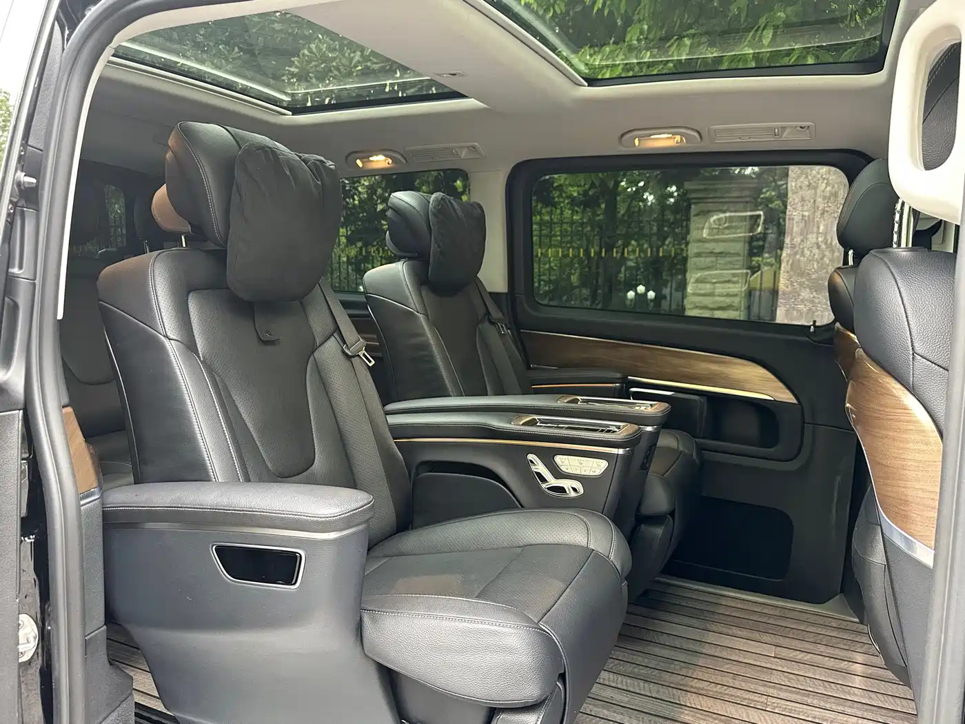 MERCEDES-BENZ V CLASS