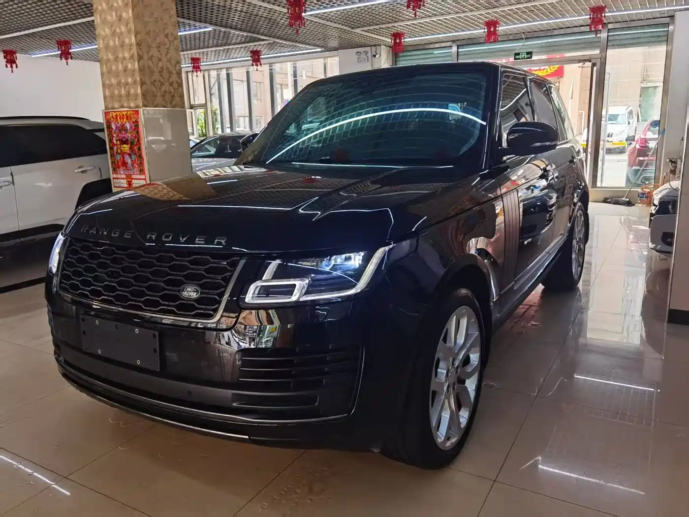 Фото 1 - Land Rover Range Rover